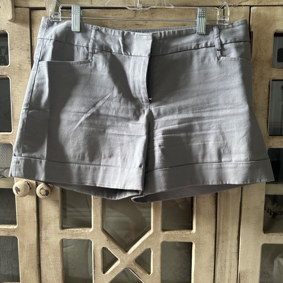 Express Tailored Shorts (Gray) - Picture 2 of 3